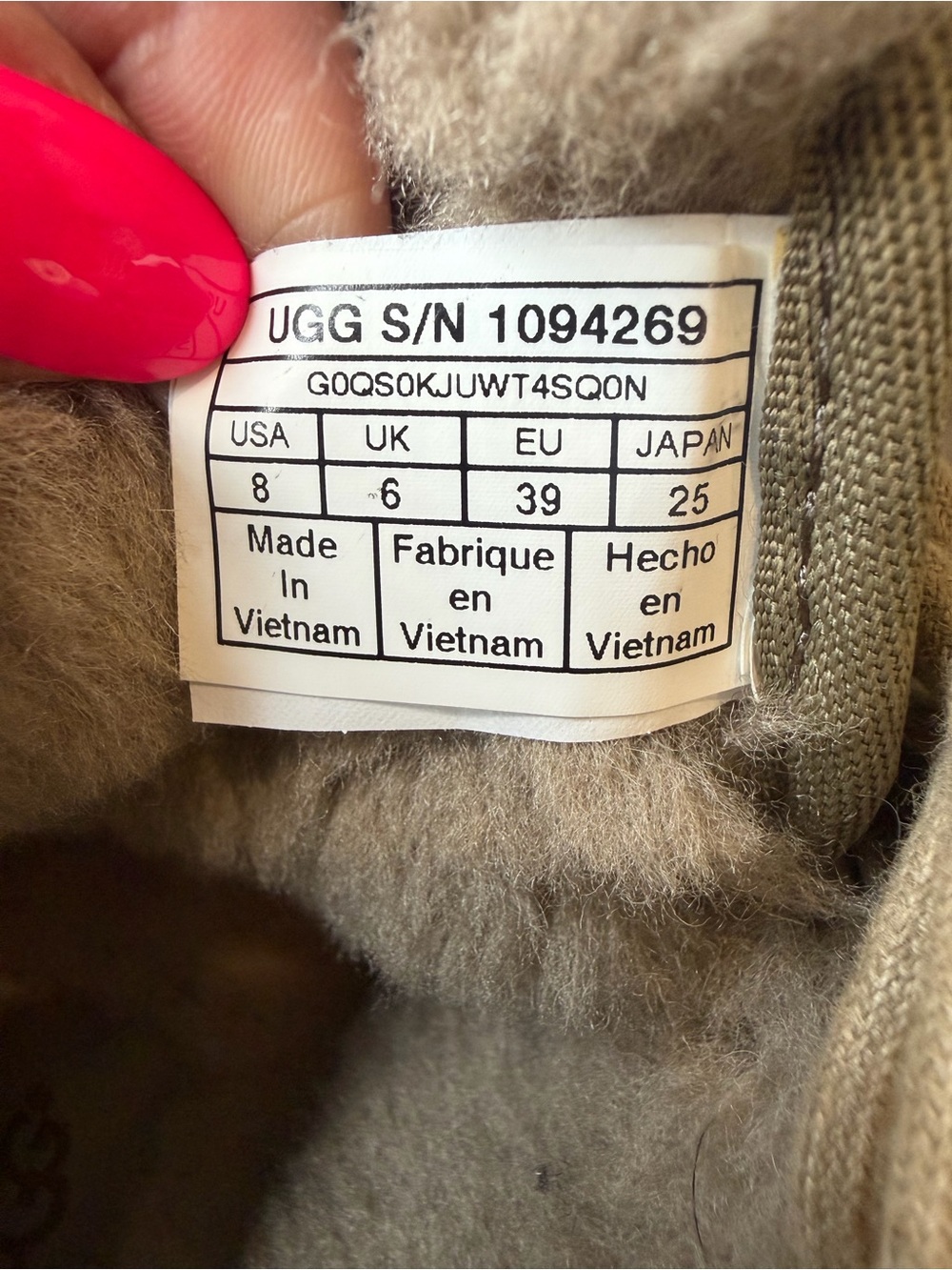 UGG Neumel Chukka Suede Lace-Up Boots - Worn ONCE! - Picture 10 of 11
